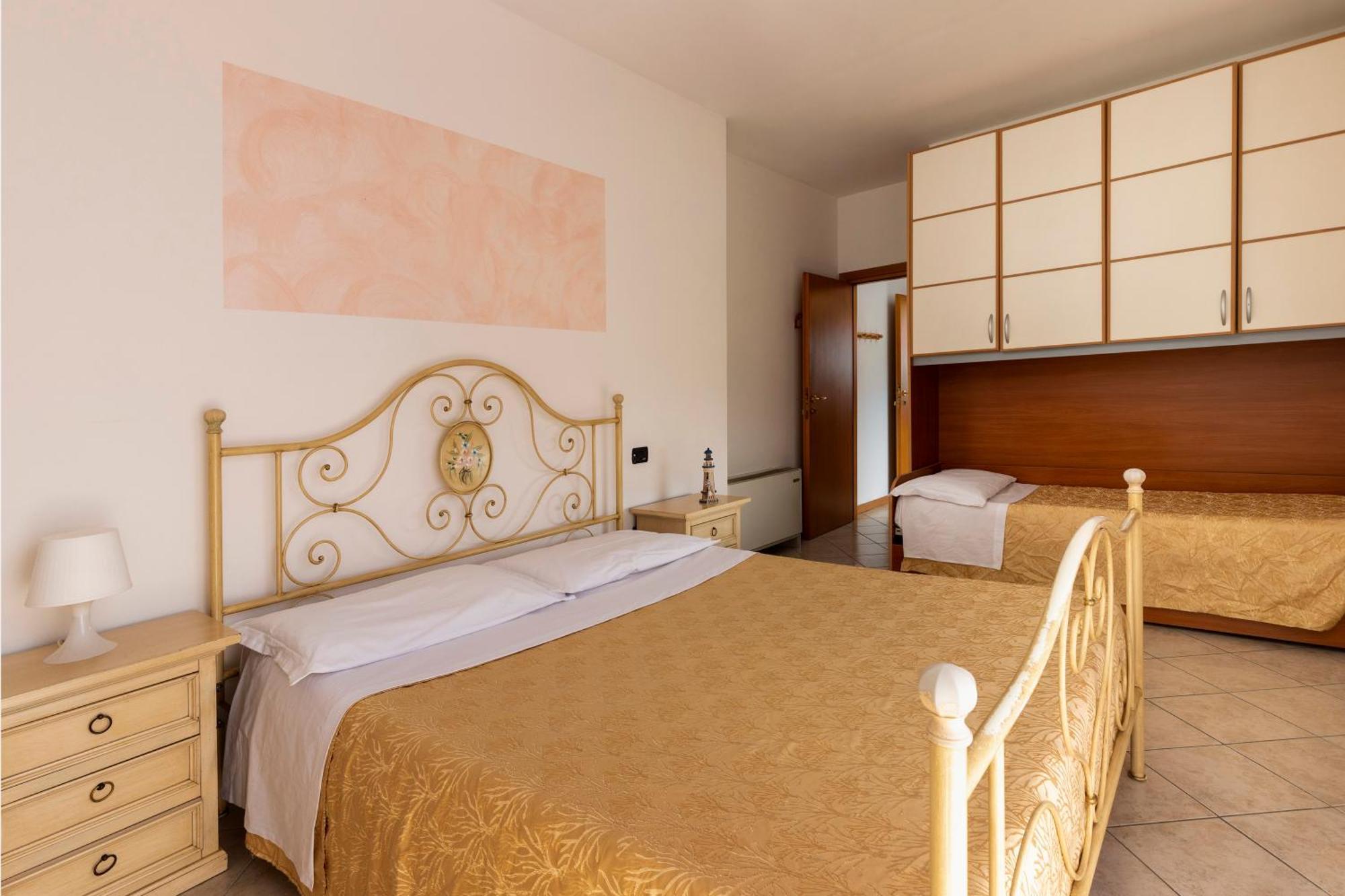 Residence Tre Trilo&Suites Rimini Exterior photo