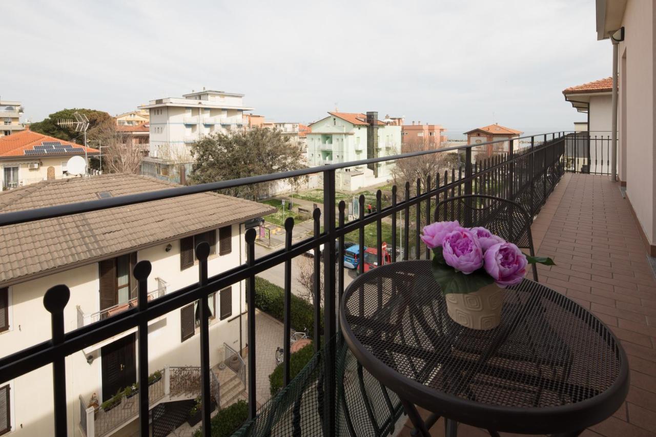 Residence Tre Trilo&Suites Rimini Exterior photo